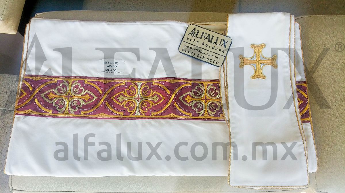 08 SAN MARCOS Capa Paño Blanco 343 RojoQuem